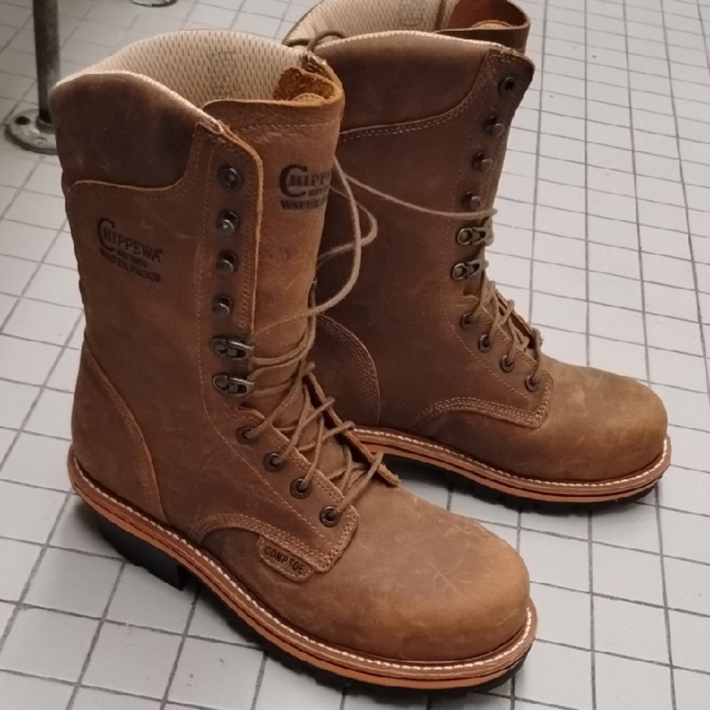 Chippewa Brown Boots Durable Lace-Up Design